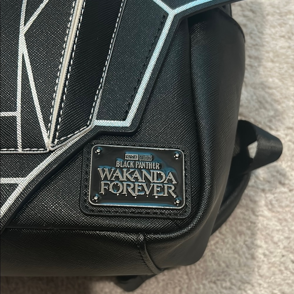 Loungefly Black Panther Backpack Unused - Picture 2 of 5